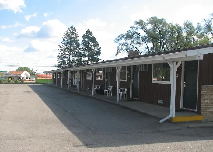 Spinning Wheel Motel
